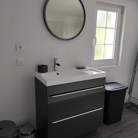 Le Petit De La Roseraie * 基贝维尔