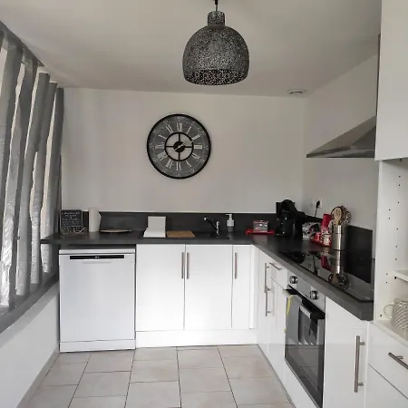 度假居 Le Petit De La Roseraie *